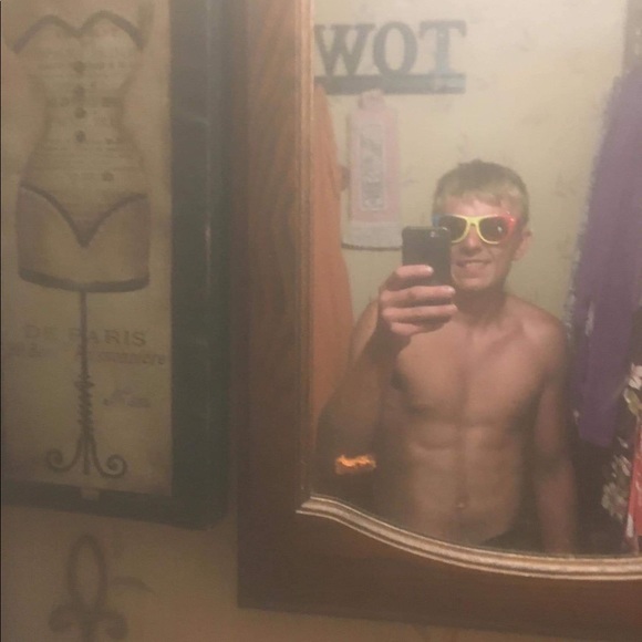 Meet your Posher, Jacob - Picture 3 of 7